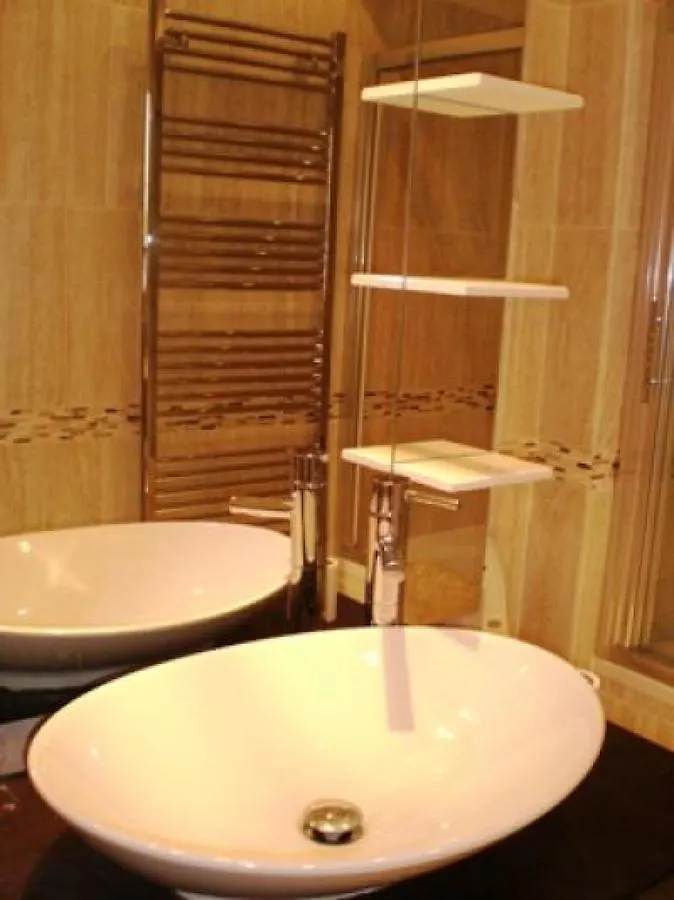 Cannes Palais View: Elegant Two-Bedroom Apartment France