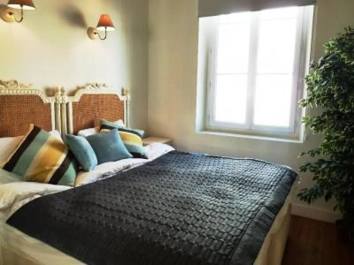 Cannes Palais View: Elegant Two-Bedroom Apartment France
