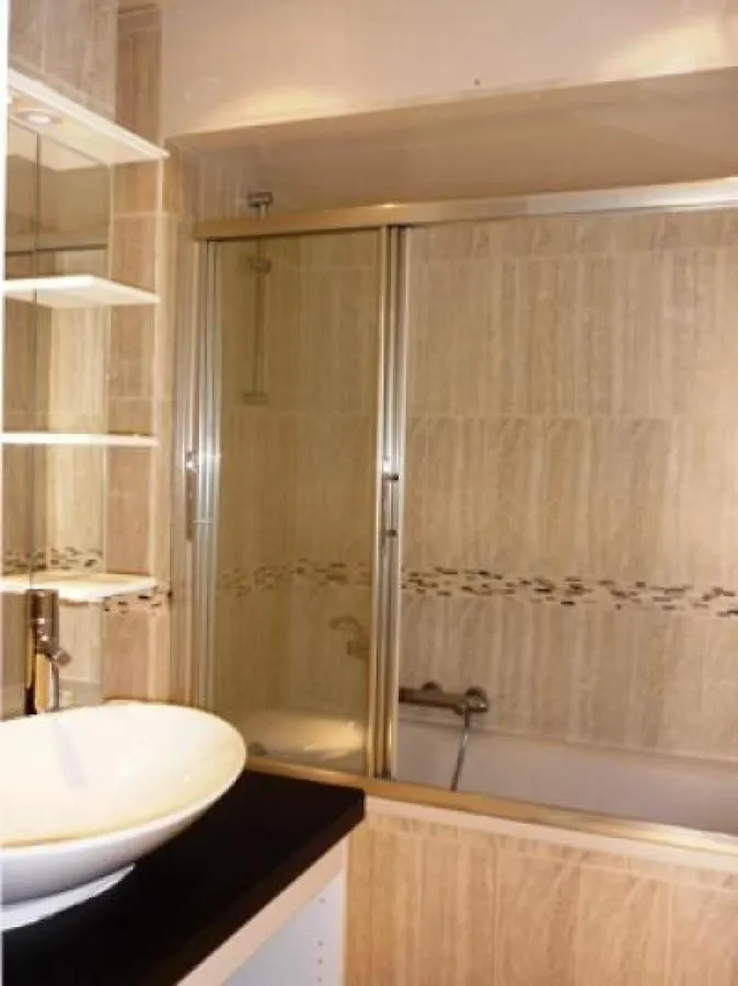 Cannes Palais View: Elegant Two-Bedroom Apartment France