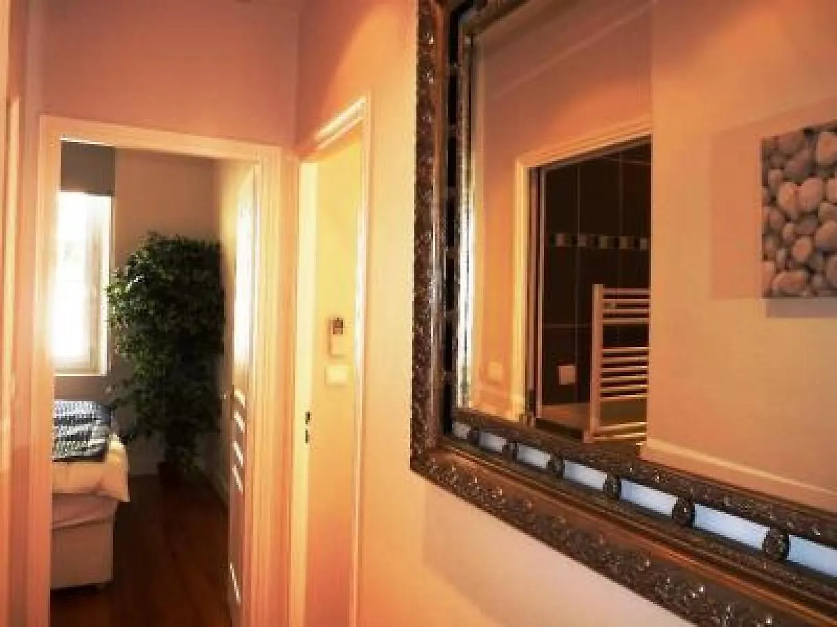 Cannes Palais View: Elegant Two-Bedroom Apartment